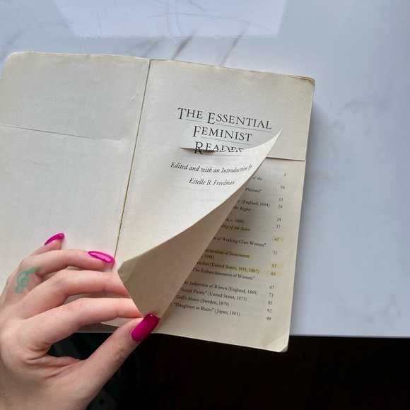 The Essential Feminist Reader Estelle B. Freedman - Picture 4 of 5